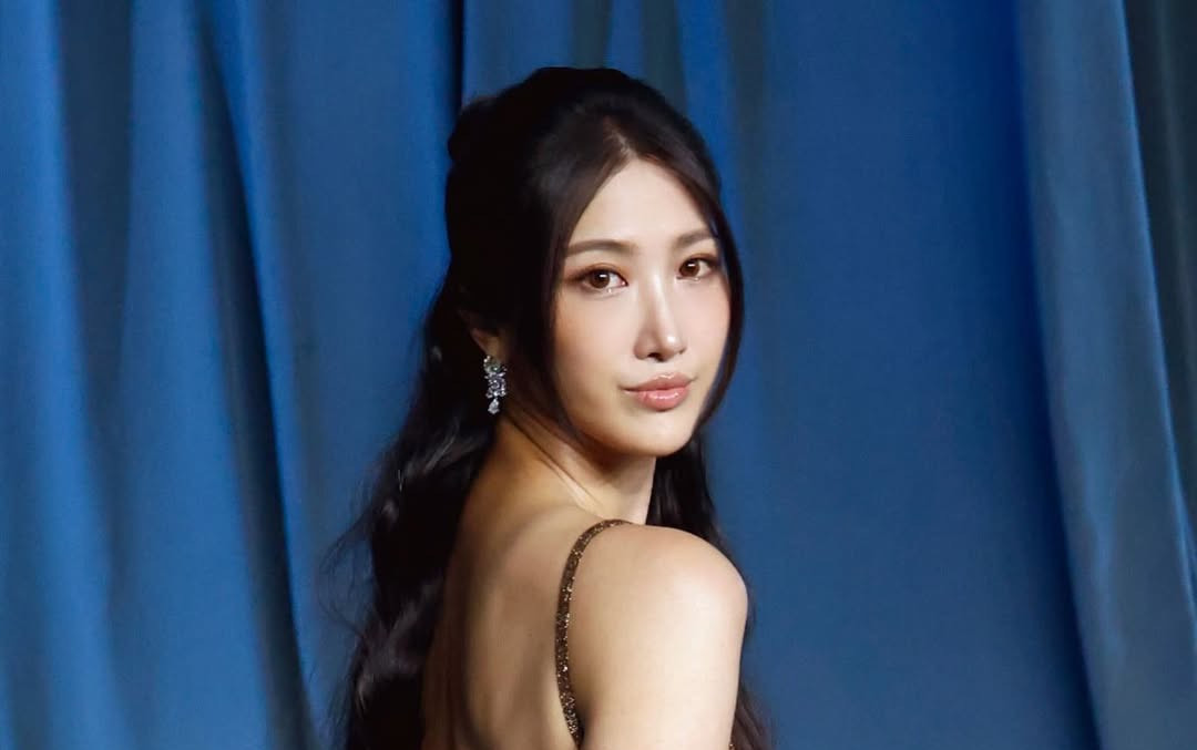 EJAE’s red carpet choices reveal a careful mix of sculptural tailoring, textured fabrics and flowing evening wear that signal a new chapter in her public style (Photo: EJAE/Instagram)