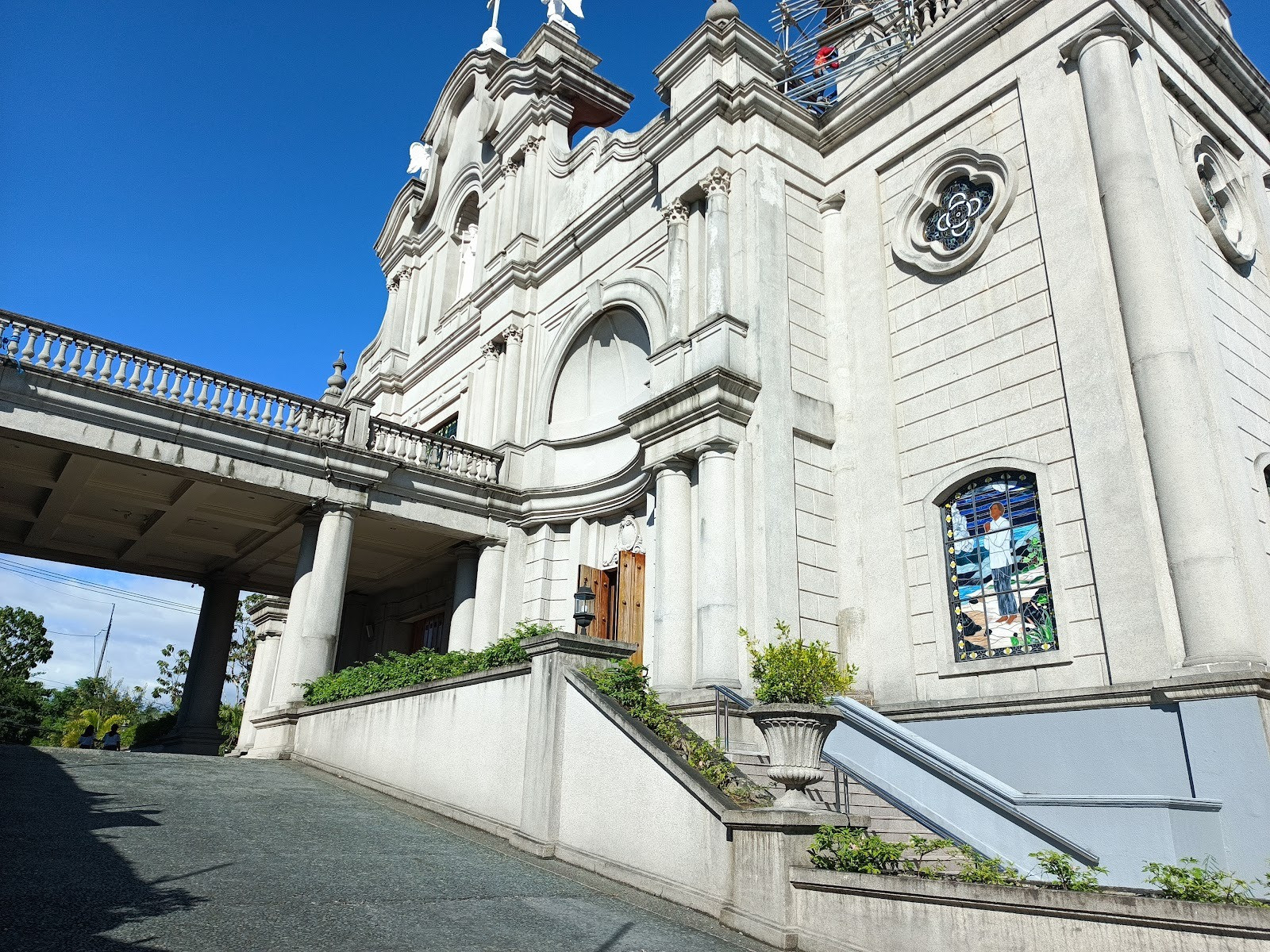 St. James the Great Parish in Alabang, Muntinlupa (Photo: Wikimedia Commons)