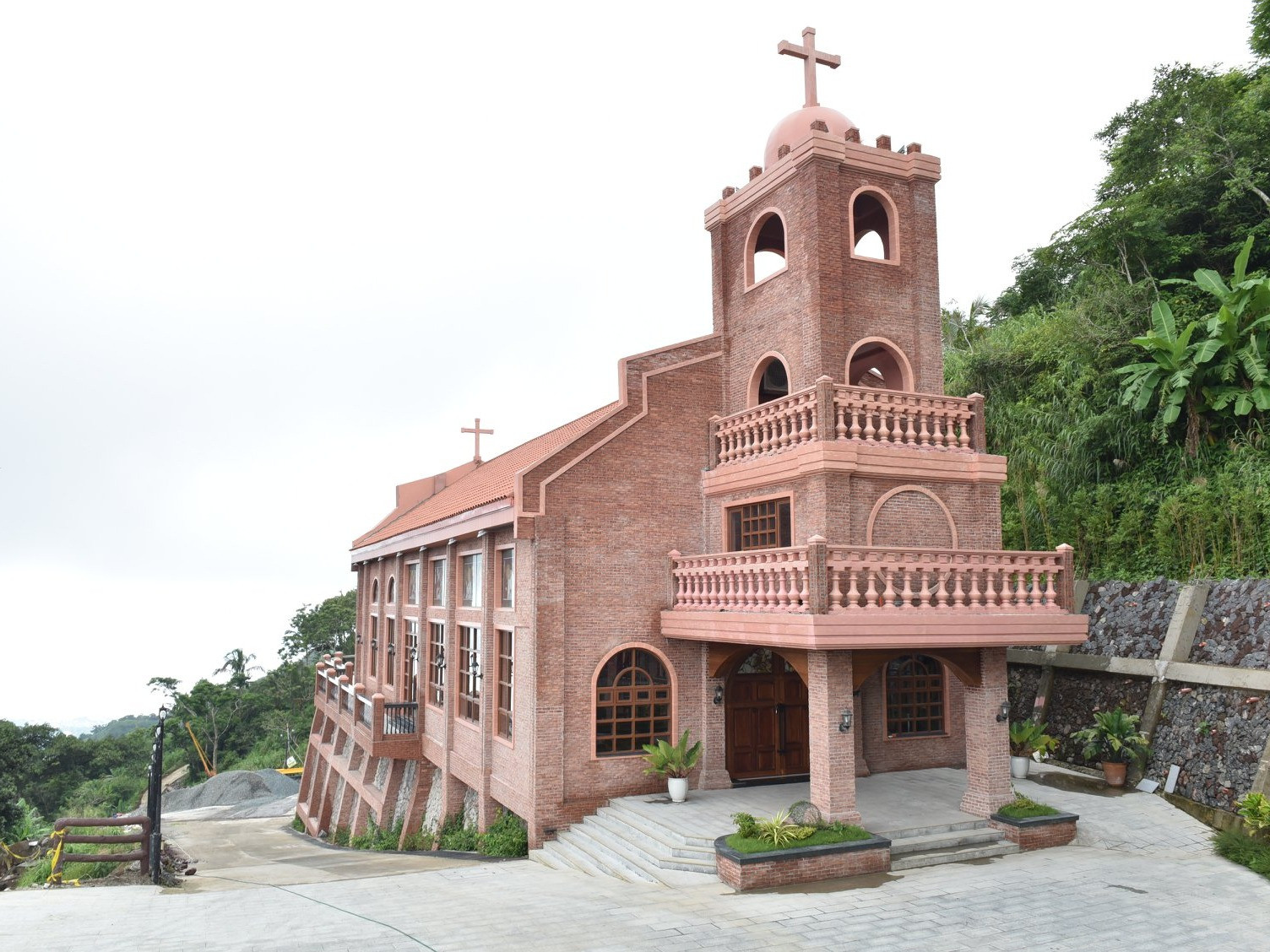 San Antonio de Padua Chapel (Photo: Facebook / Alta D' Tagaytay Hotel)