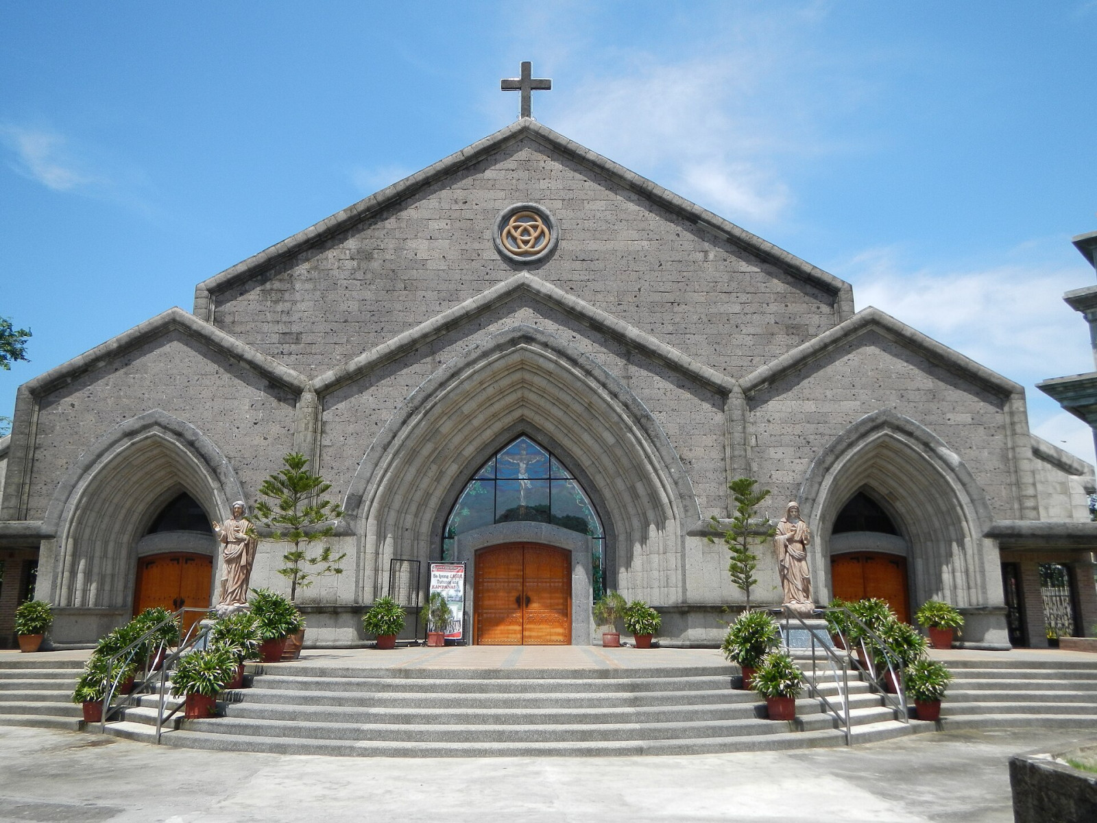 Hearts of Jesus and Mary Parish in Malolos City (Photo: Wikimedia Commons)