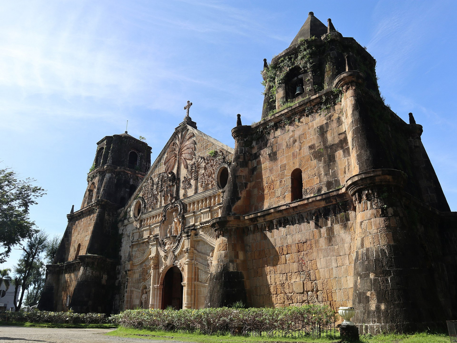 The Miagao Church in Iloilo City (Photo: Wikimedia Commons)