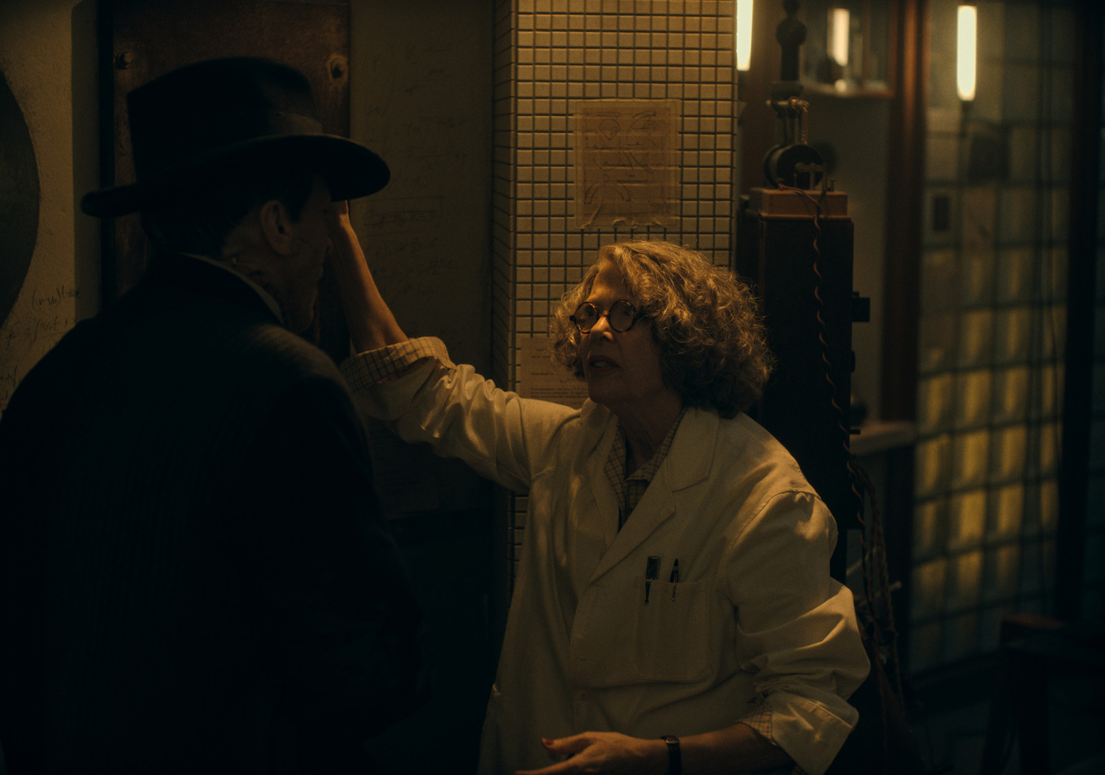 Dr Euphronius creates Frankenstein's bride