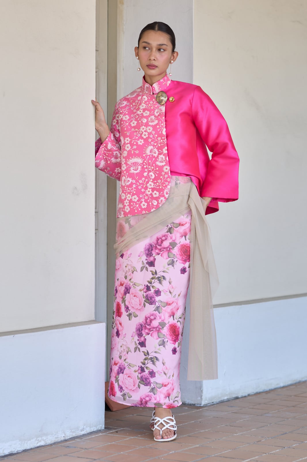 Raga set in fucshia rose. (Photo: Arared)