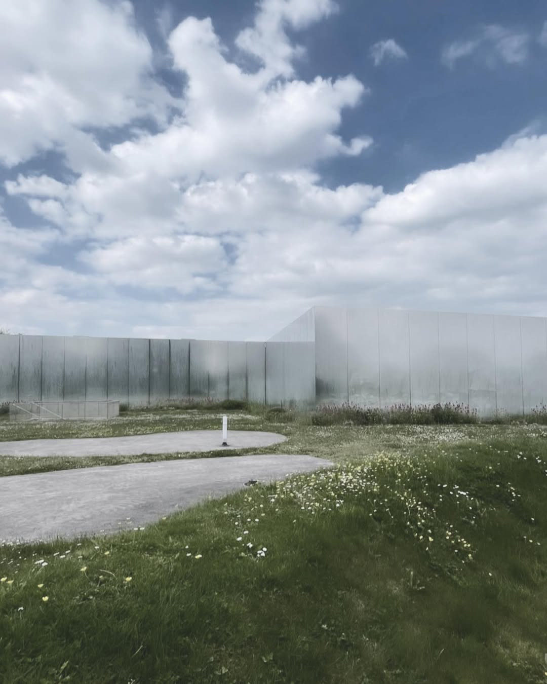 The polished aluminium panels produce a subtle reflective quality that mirrors the surroundings (Photo: Instagram / @odagold)