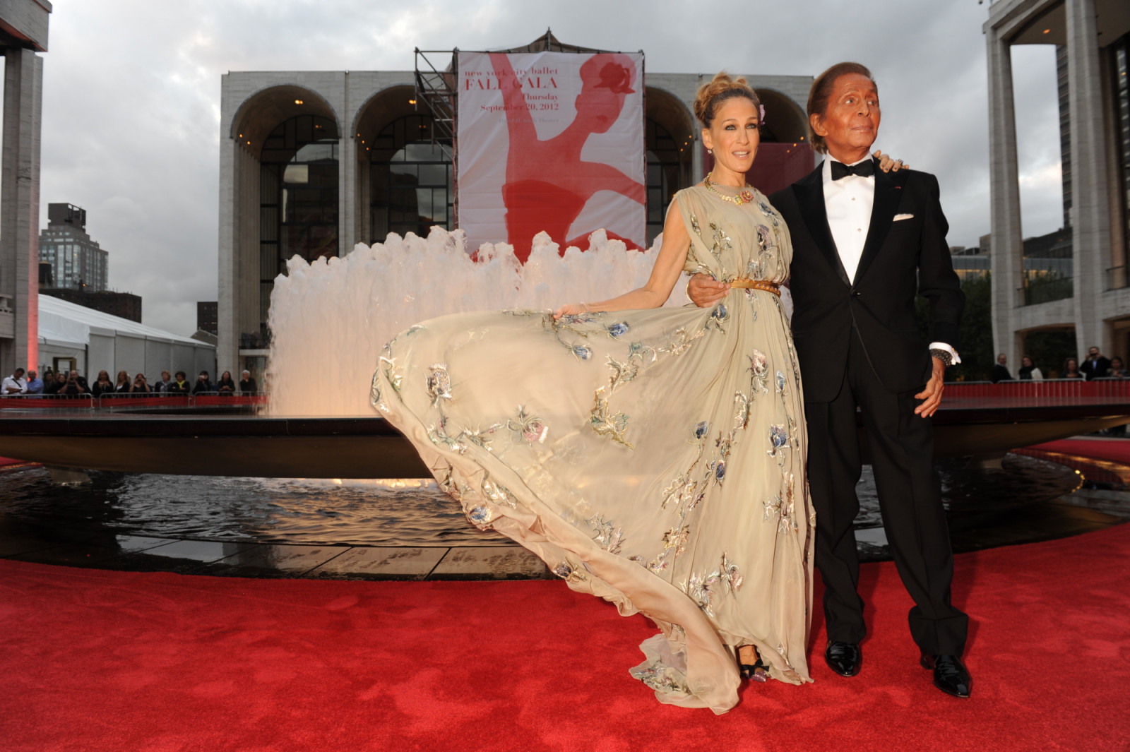‘Sex and the City’ and ‘And Just Like That’ actor Sarah Jessica Parker and Valentino Garavani at the New York City Ballet's 2012 gala. (Photo by Fairchild Archive/Penske Media via Getty Images)