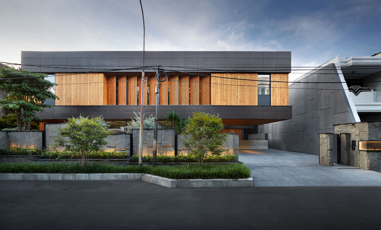 Anthracite house