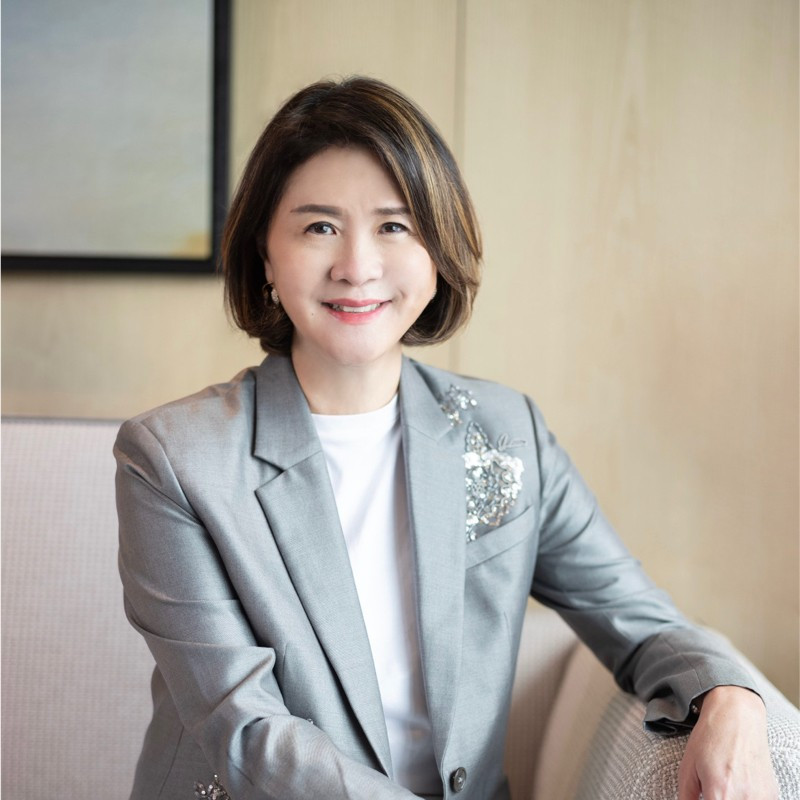 Amy Lo, UBS (ฮ่องกง) (ภาพ: linkedin.com)