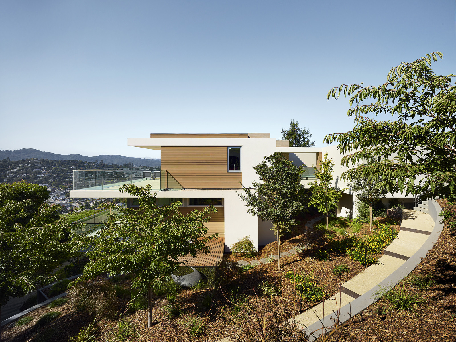 Exploring the modernist details of a San Francisco home designed by Swatt + Partners
