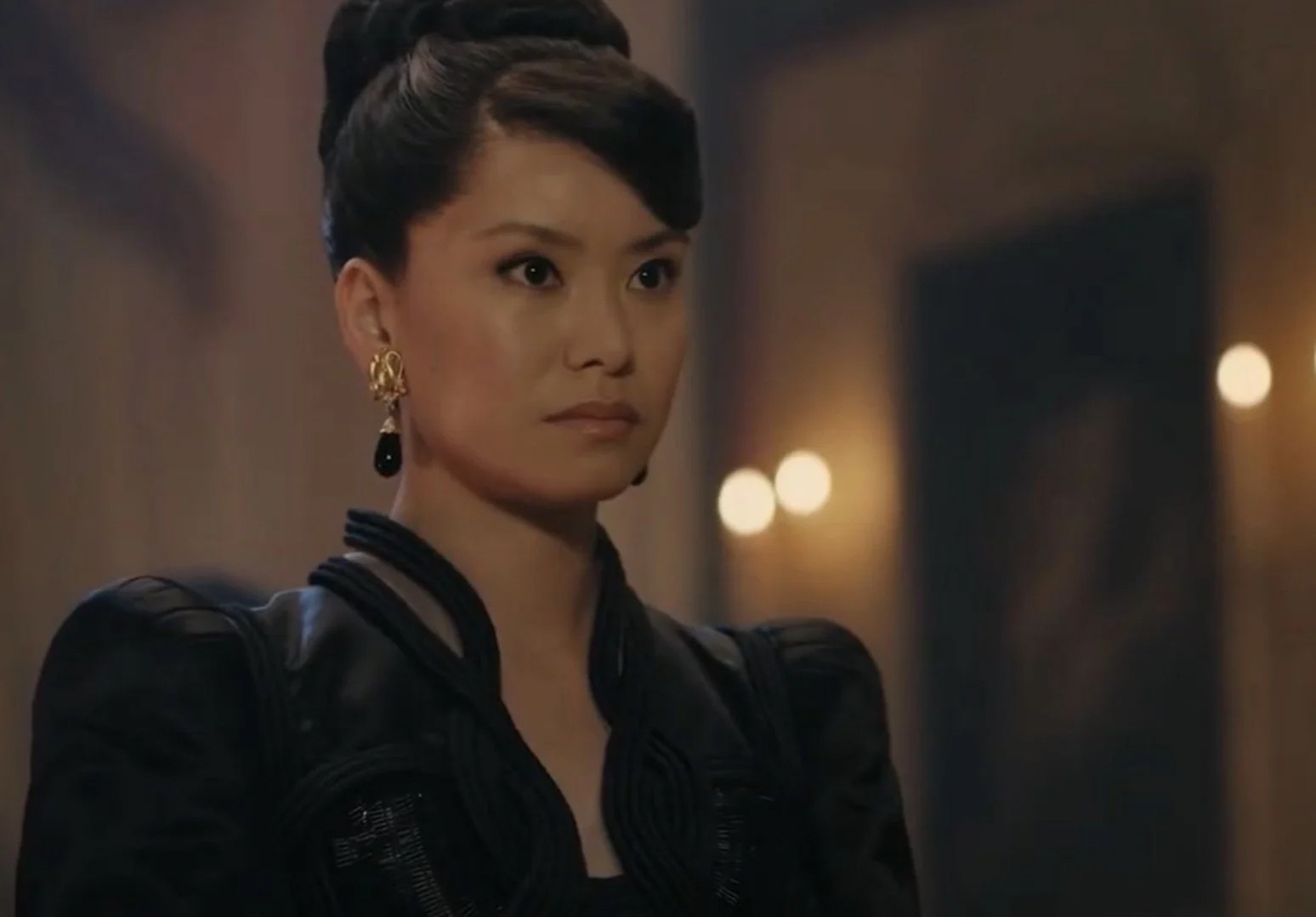 Katie Leung as Lady Araminta Gun. (Photo: Courtesy of Netflix)