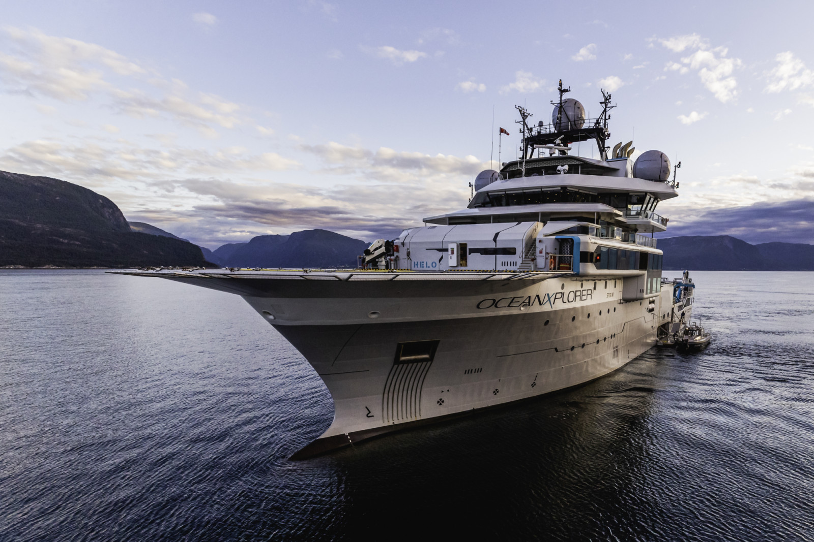 The OceanXplorer’s media facilities were designed by American filmmaker James Cameron, who wrote and directed blockbuster films including ‘Avatar’ and ‘Titanic’. This includes a media centre, a submersible rover designed for media use and mixed-reality headsets such as the Apple Vision Pro for immersive educational purposes (Photo: OceanX)