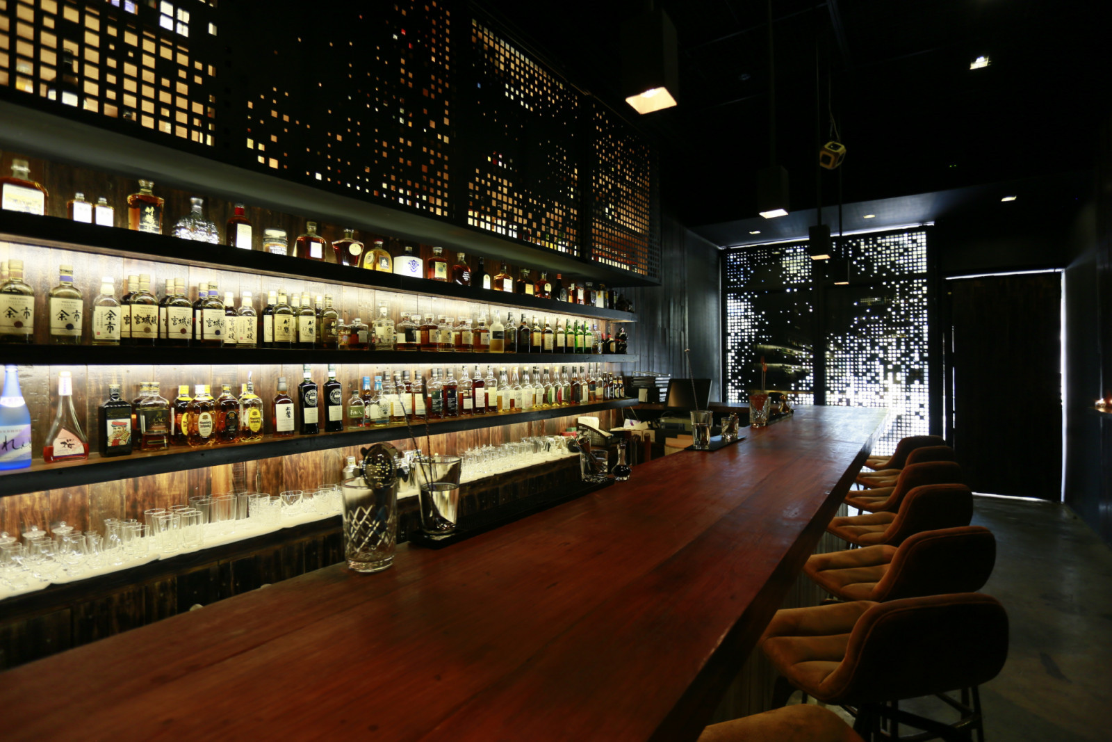 Tatler Best PH - Tatler Best Bars - Lit