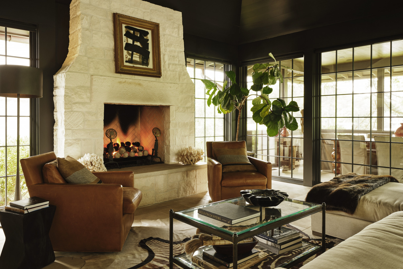 A restrained palette of black and white defines the interior scheme