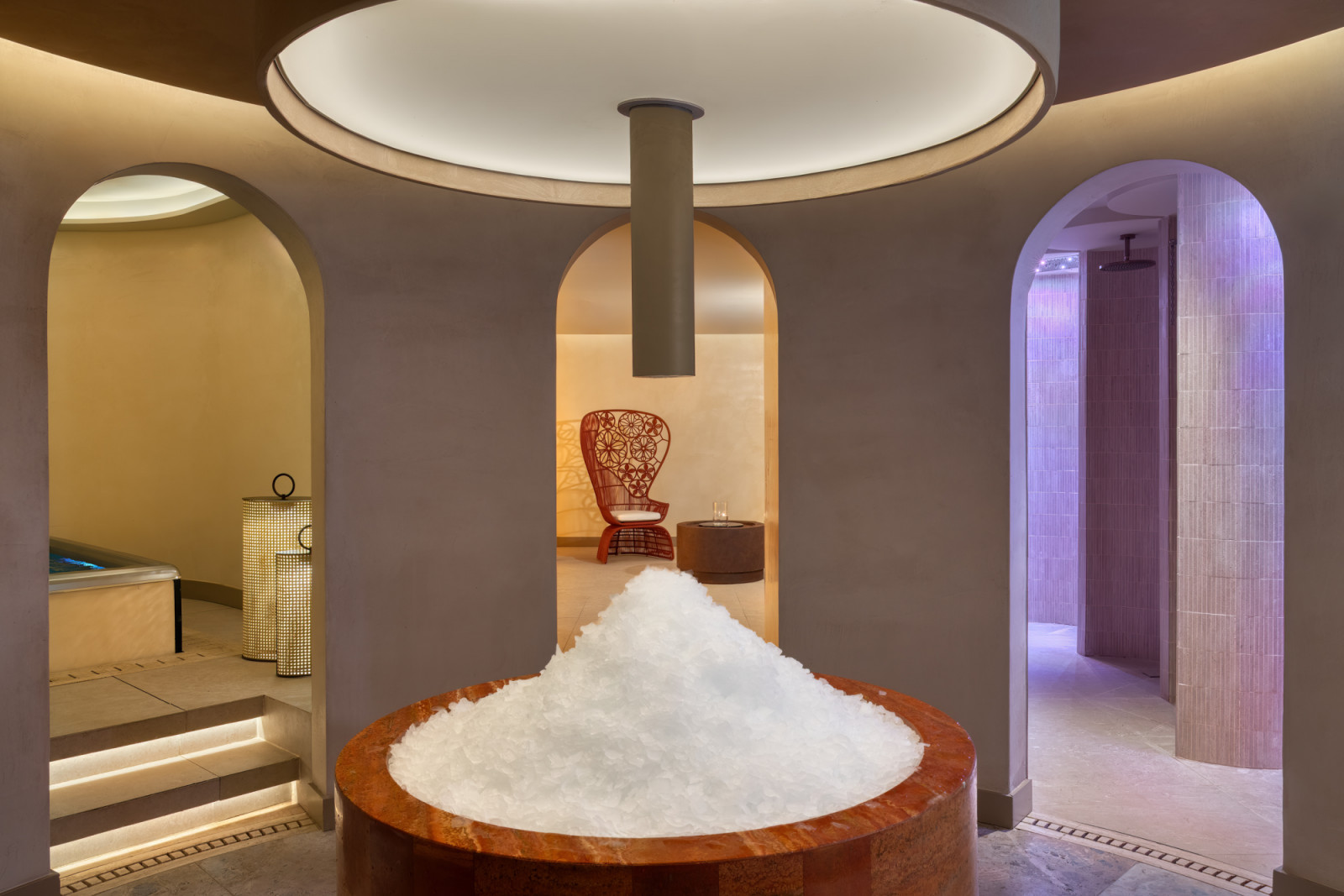 SOLE The Landmark由地面的Beauty Lounge及地底的水療中心組成,後者與桑拿、蒸氣浴、室內泳池、健身室等設施串連,形成流動而完整的康療體驗。(圖片由The Landmark Nicosia, Autograph Collection提供)