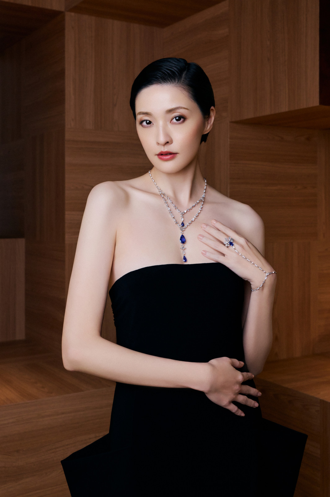 卡地亞 En Équilibre頂級珠寶系列Parcae項鍊及戒指。(Photo: Cartier)