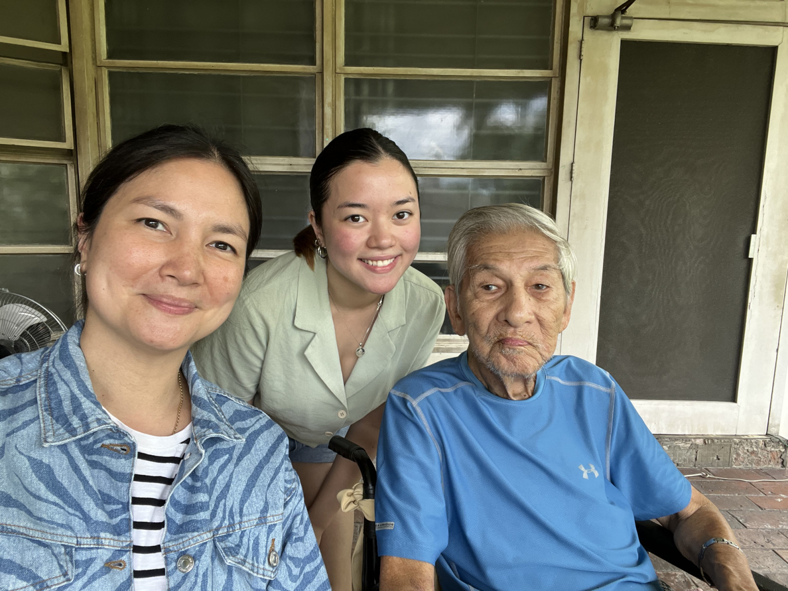 Tatler Homes Associate Editor Celine Dabao with her mother, Magdalena "Nani" Dabao, and maternal grandfather, the brutalist architect and civil engineer Antonio Heredia