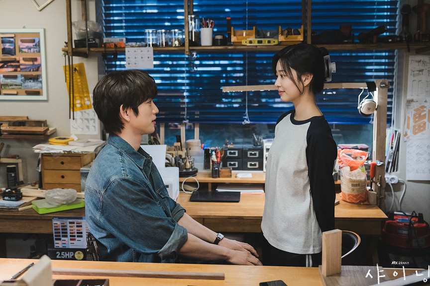 ‘Still Shining’ is the most recent addition to the long list of bittersweet high school K-dramas (Photo: JTBC)