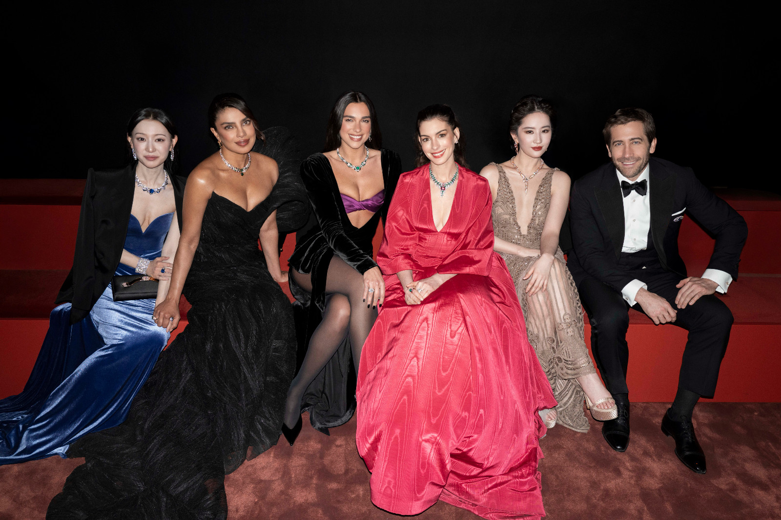 寶格麗全球代言人(左起)包括韓國女星金智媛、Priyanka Chopra Jonas、流行天后杜娃黎波、安海瑟薇、劉亦菲、傑克葛倫霍,全都齊聚米蘭參加 Eclettica頂級珠寶系列發表會(Photo: Bulgai)