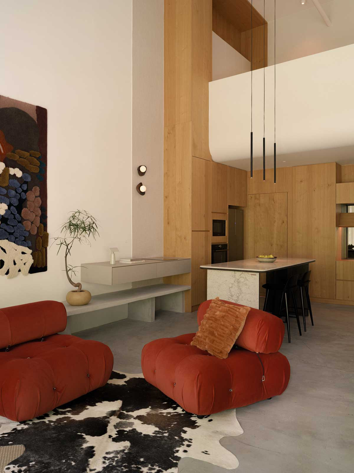 This cosy corner is the perfect spot in which to sit, take a breath, and
get recharged