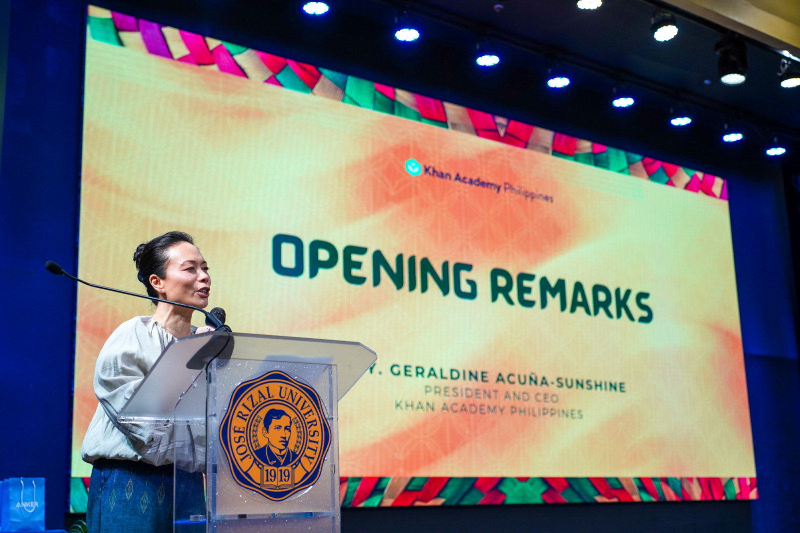 President and CEO Geraldine Acuña-Sunshine speaks before Khan Academy Philippines' end-of-school-year programme at Jose Rizal University (Photo: Courtesy of Khan Academy Philippines)