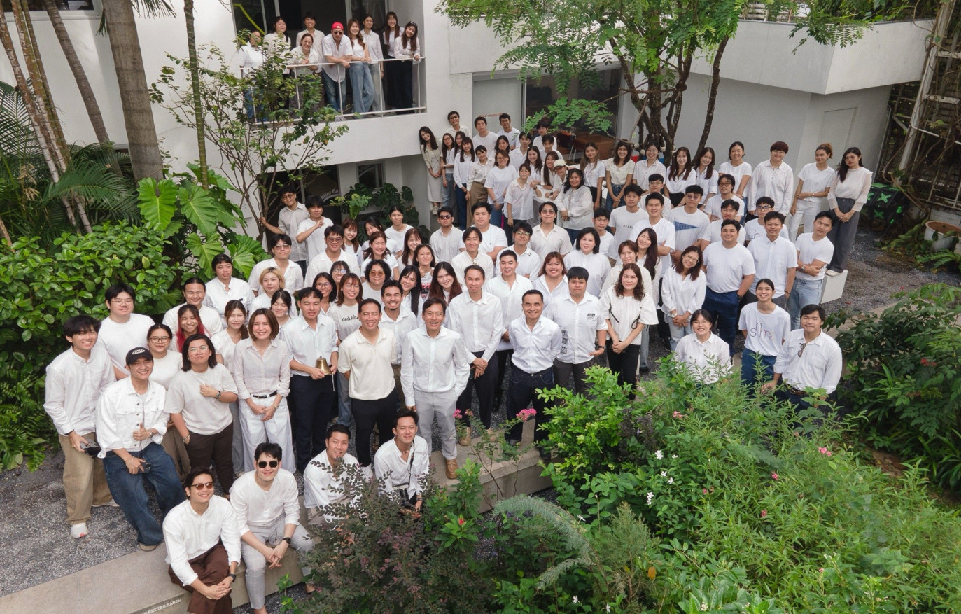 ยศพล บุญสม, ประพันธ์ นภาวงศ์ดี และนำชัย แสนสุภา ผู้ก่อตั้ง Shma และทีม Shma Lab (ภาพ: Shma)