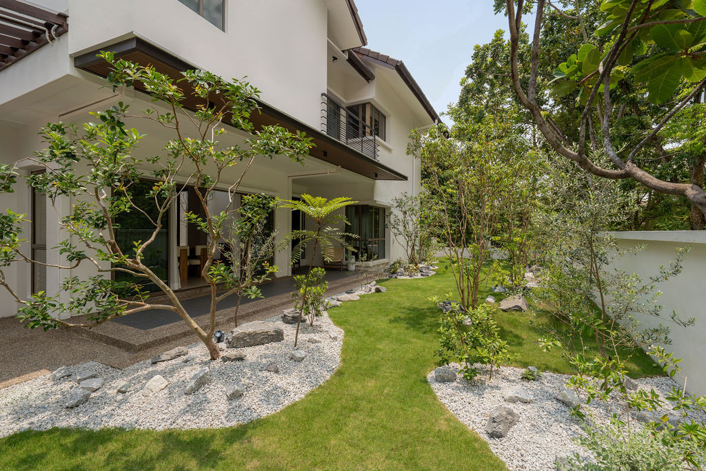 The living areas open directly onto the garden, designed by landscape studio Sputnik Forest