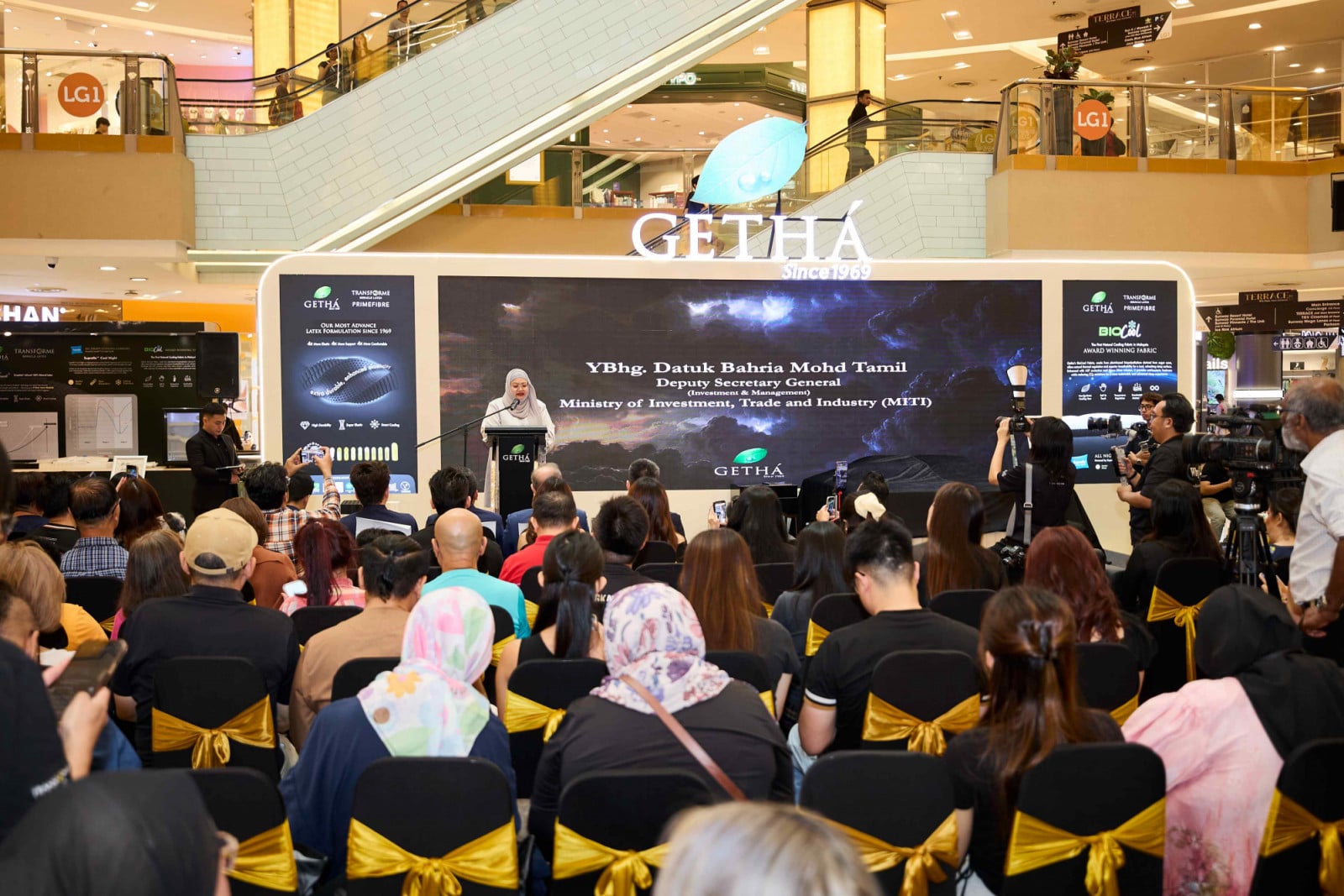 The launch event at Sunway Pyramid was officiated by Datuk Bahria Mohd Tamil, Deputy Secretary-General (Investment & Management) of the Ministry of Investment, Trade and Industry (MITI)