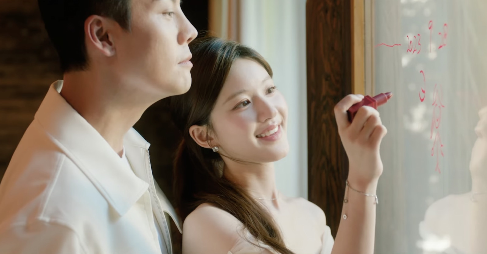 From sweeping dynasties to modern love stories, TV shows with Zhao Lusi make up a screen career that blends charm, wit, and resilience (Photo: YouTube)