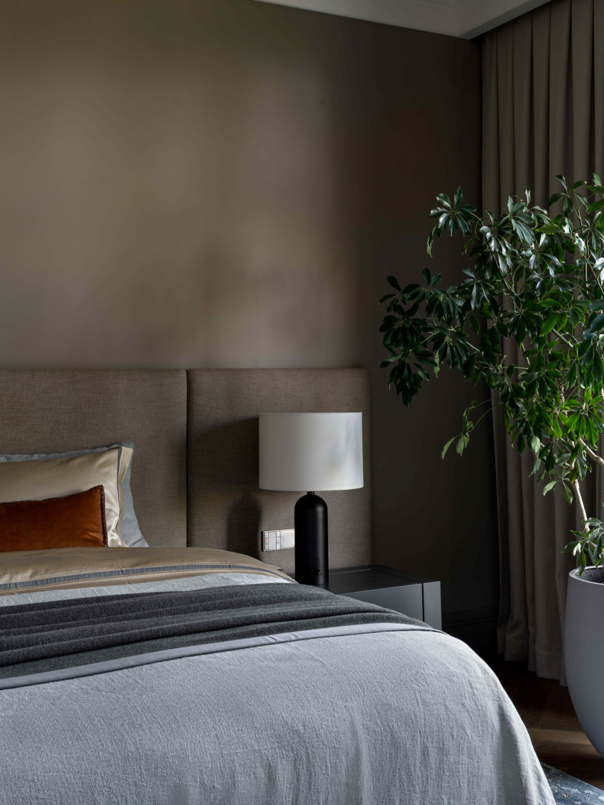 A space imbued with soft light, natural shades, and tactile surfaces to restore one’s inner rhythm