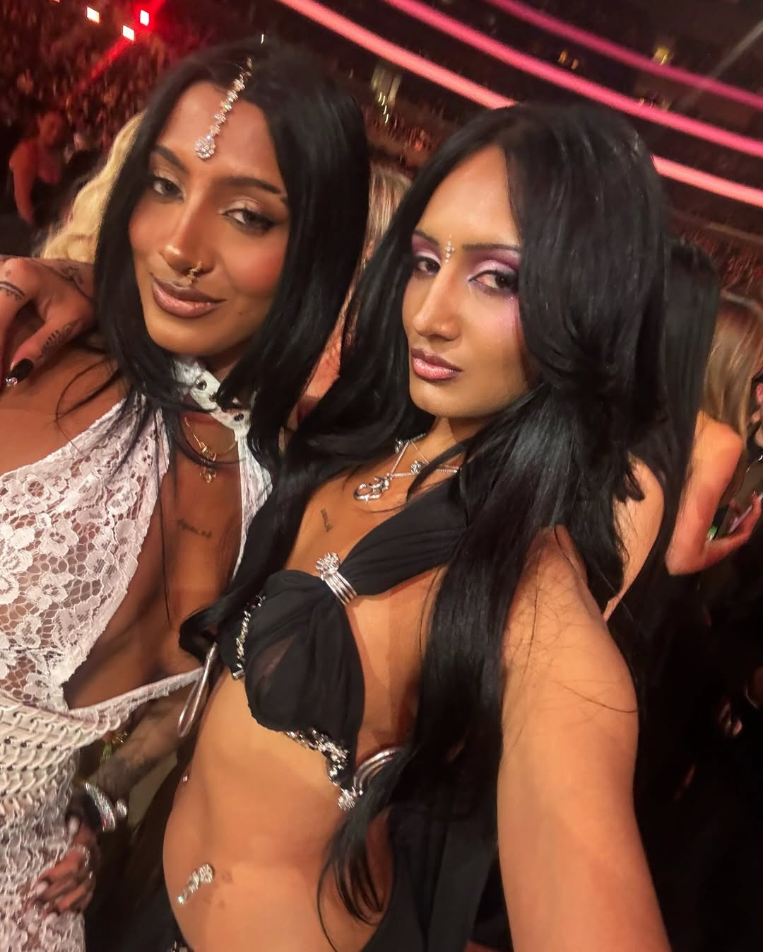 Lara Raj from Katseye and her sister, Rhea Raj (Photo: rearaj/Instagram)