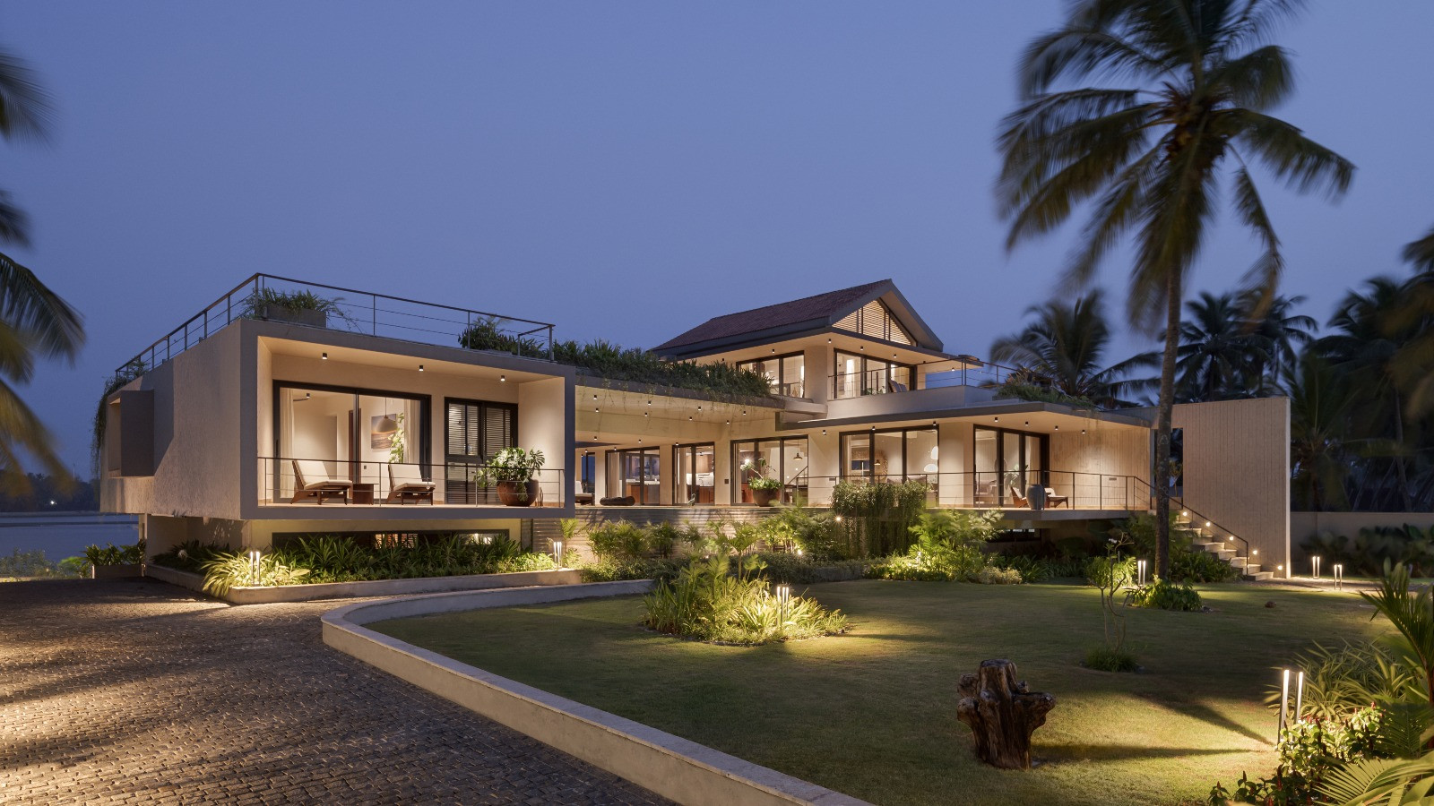 Home tour: a holiday home with wabi-sabi design elements in Karnataka, India