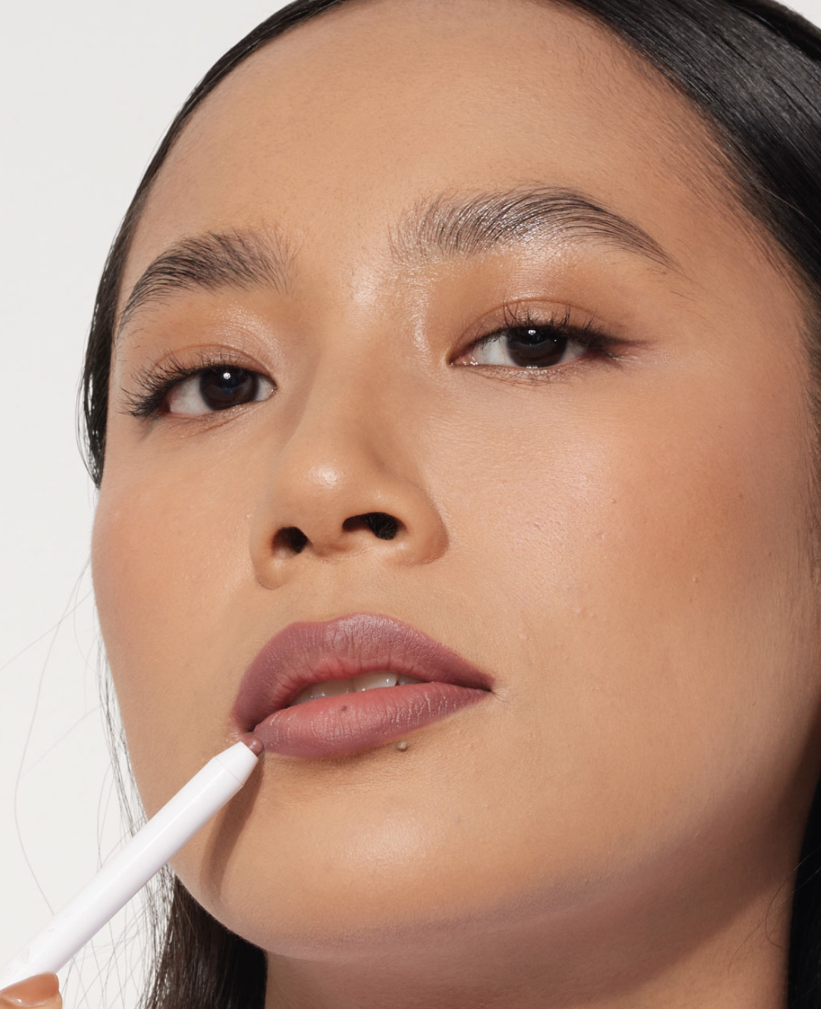 Syedewa's Artist finish lip liner in shade Budapest. (Photo: Syedewa)