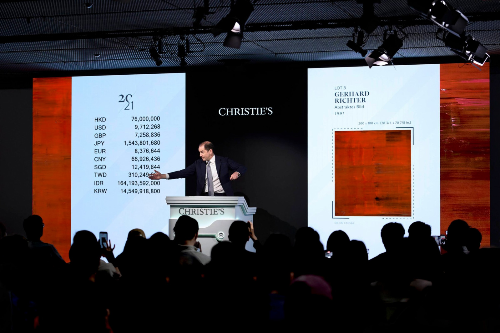 การประมูล 20th/21st Century Evening Sale ของ Christie’s Hong Kong ทำยอดรวมกว่า 3 พันล้านบาท สะท้อนแรงขับเคลื่อนและความเชื่อมั่นของตลาดศิลปะที่มีต่อ Christie's ในระดับโลกอย่างต่อเนื่อง (ภาพ: Christie's)