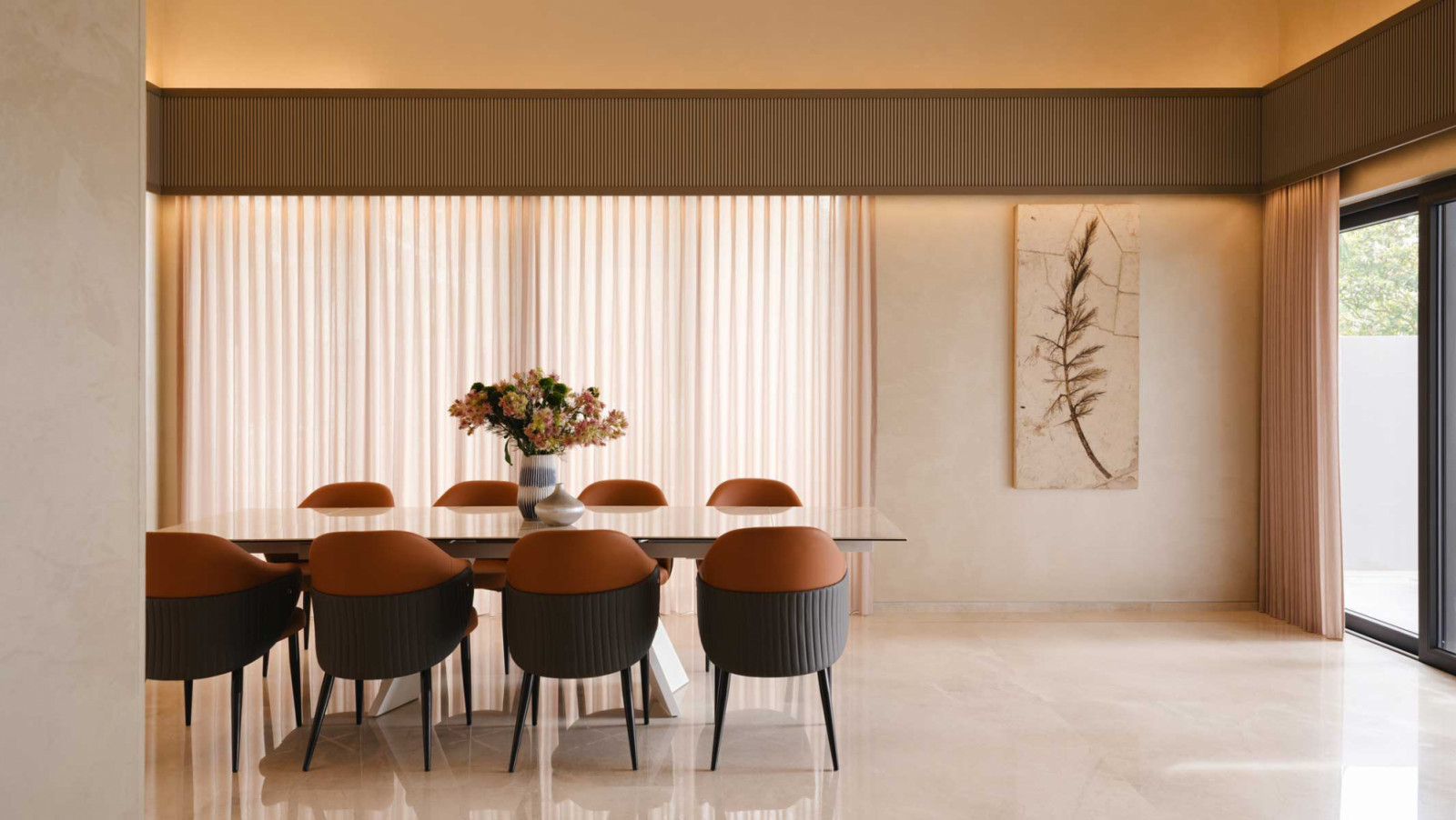 To Terri Tan, design director of Designworx Interior Consultant, this bunaglow project marked a full-circle moment as the homeowner-couple were repeat clients from over 20 years