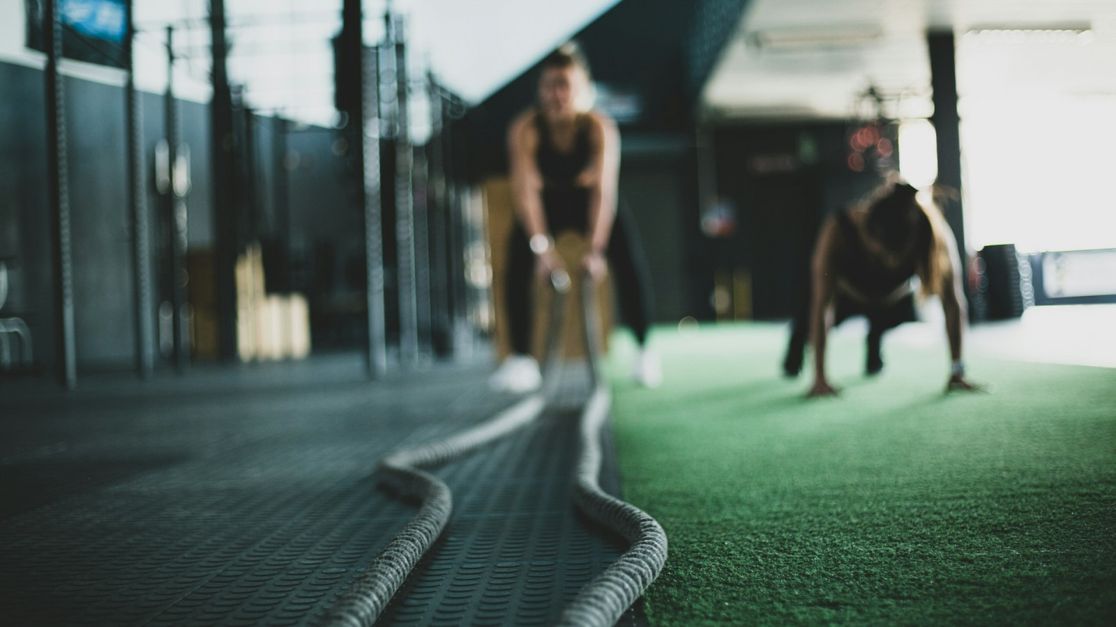What are the many benefits of taking creatine? | Photo: Meghan Holmes / Unsplash