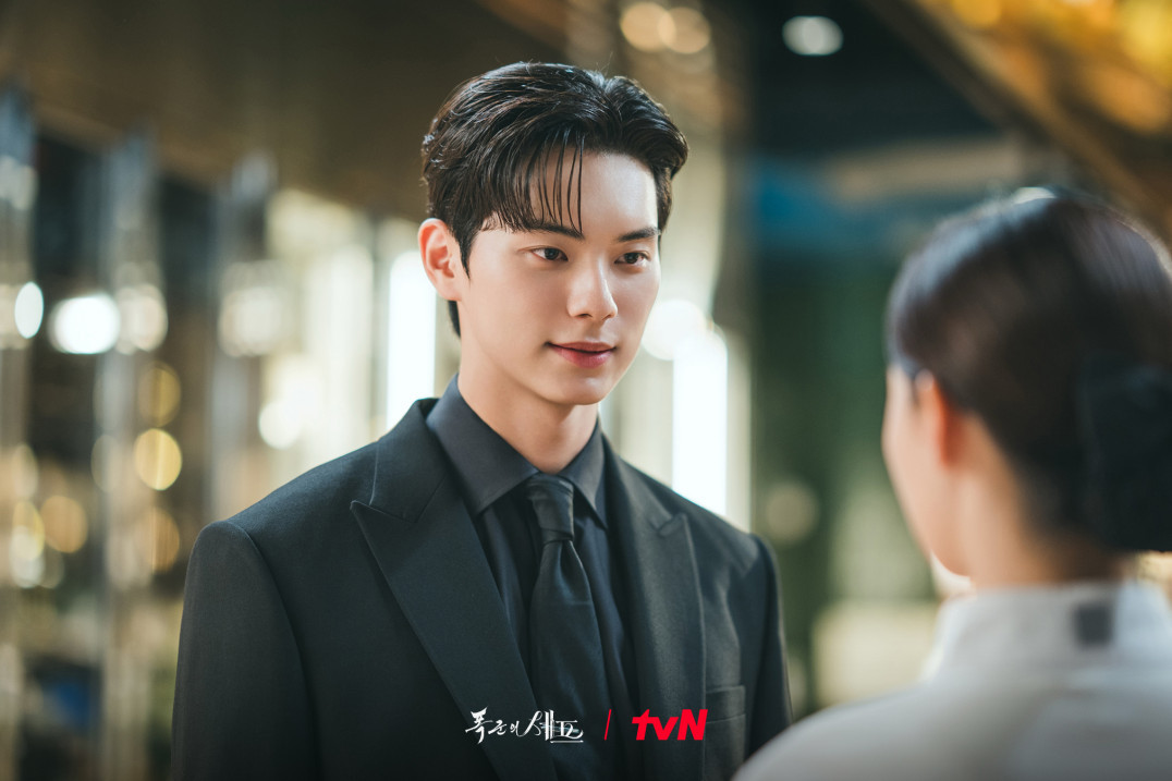 ‘Bon Appétit Your Majesty’ made Lee Chae-min a star and a sought-after actor (Photo: tvN)