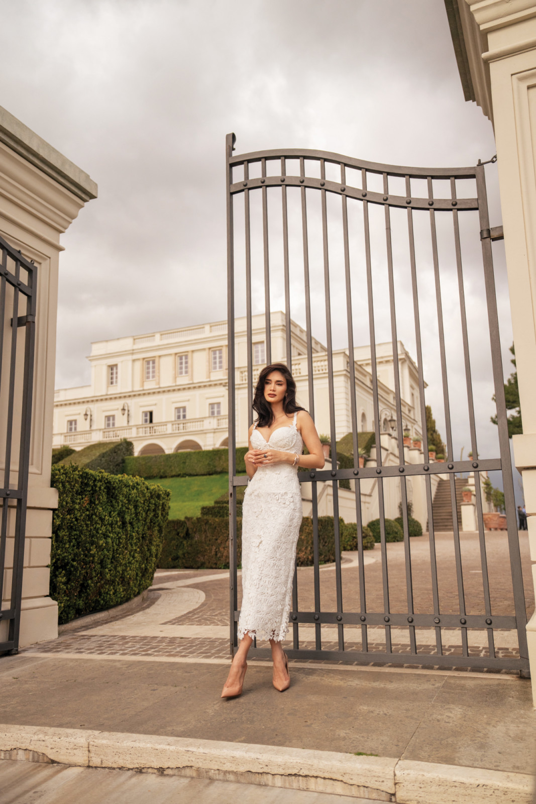 Pia wears Anthony Ramirez dress, Christian Louboutin shoes and Bvlgari High Jewellery
