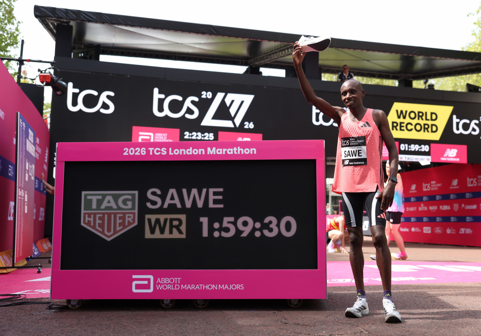 LONDON, ENGLAND - APRIL 26: Sabastian Sawe of Team Kenya celebrates with his new World Record time after winning the Men’s 2026 TCS London Marathon on April 26, 2026 in London, England. (Photo by Alex Davidson/Getty Images)