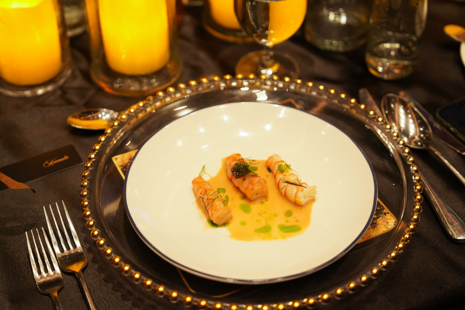 Tim kuliner The Meru Sanur yang dipimpin oleh chef Marco Medaglia memanjakan tamu dengan set menu bercita rasa istimewa