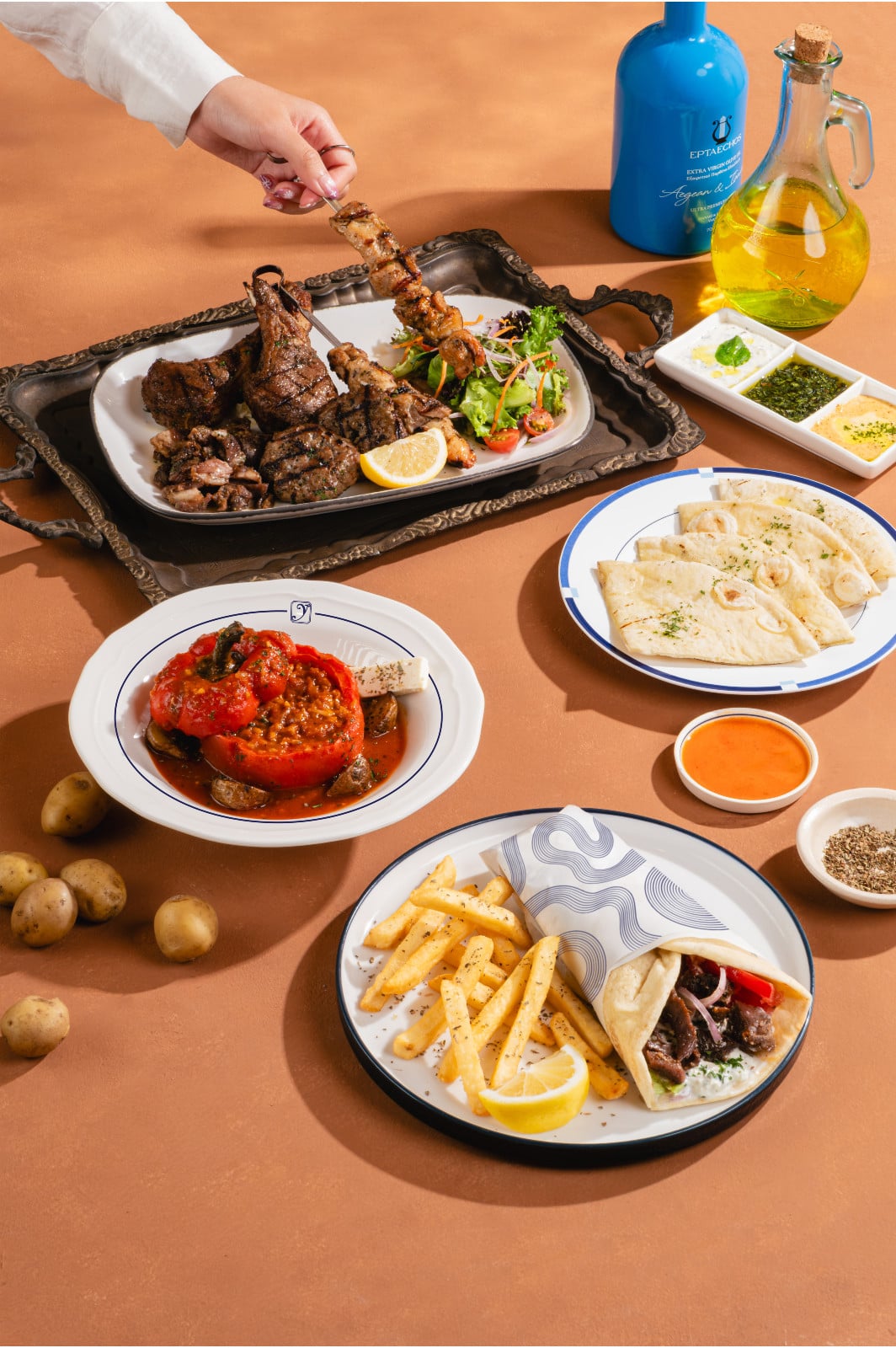 Temukan hidangan klasik kuliner Mediterania yang segar, penuh gizi, dan hangat