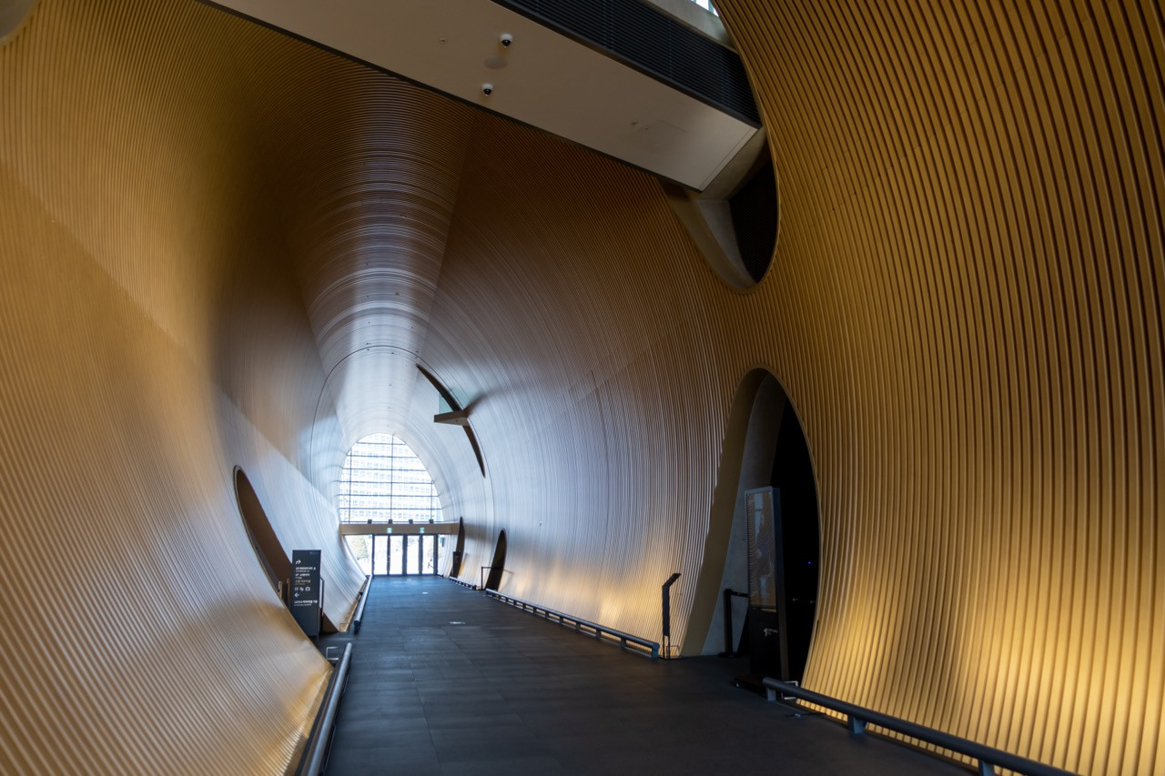 The Tube at LG Arts Centre Seoul, a 10-metre-high diagonal passage designed by Tadao Ando Architect & Associates that runs through the ground floor of the building, connecting Seoul Botanic Park to the adjacent LG Science Park (Photo: iStock)