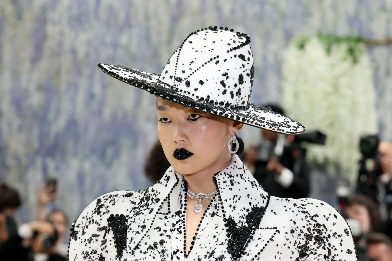 Audrey Nuna attends the 2026 Met Gala in Robert Wun’s paint-splattered canvas (Photo: Mike Coppola/Getty Images)