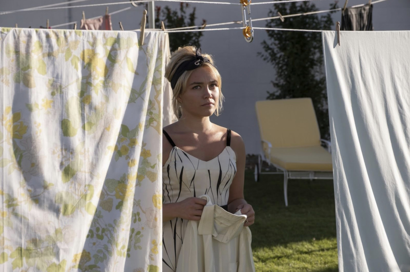 Behind the spotless kitchens and carefully framed family life, these novels find something less stable. The trad wife becomes a shifting figure in stories where image, control and private reality rarely align. Here are trad wife fiction books to read now (Photo: Don’t Worry Darling/IMDb)