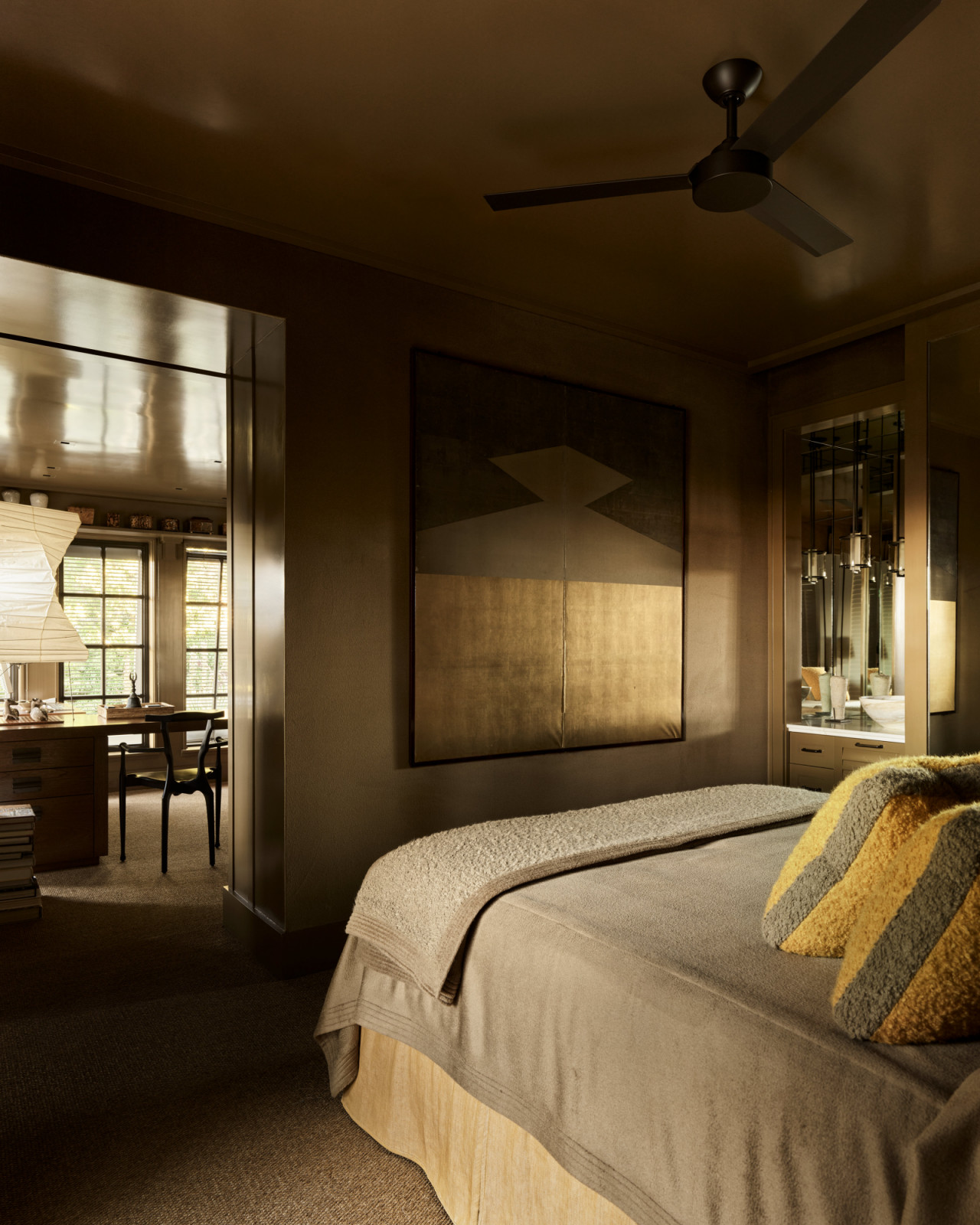 The guestroom on the lower floor