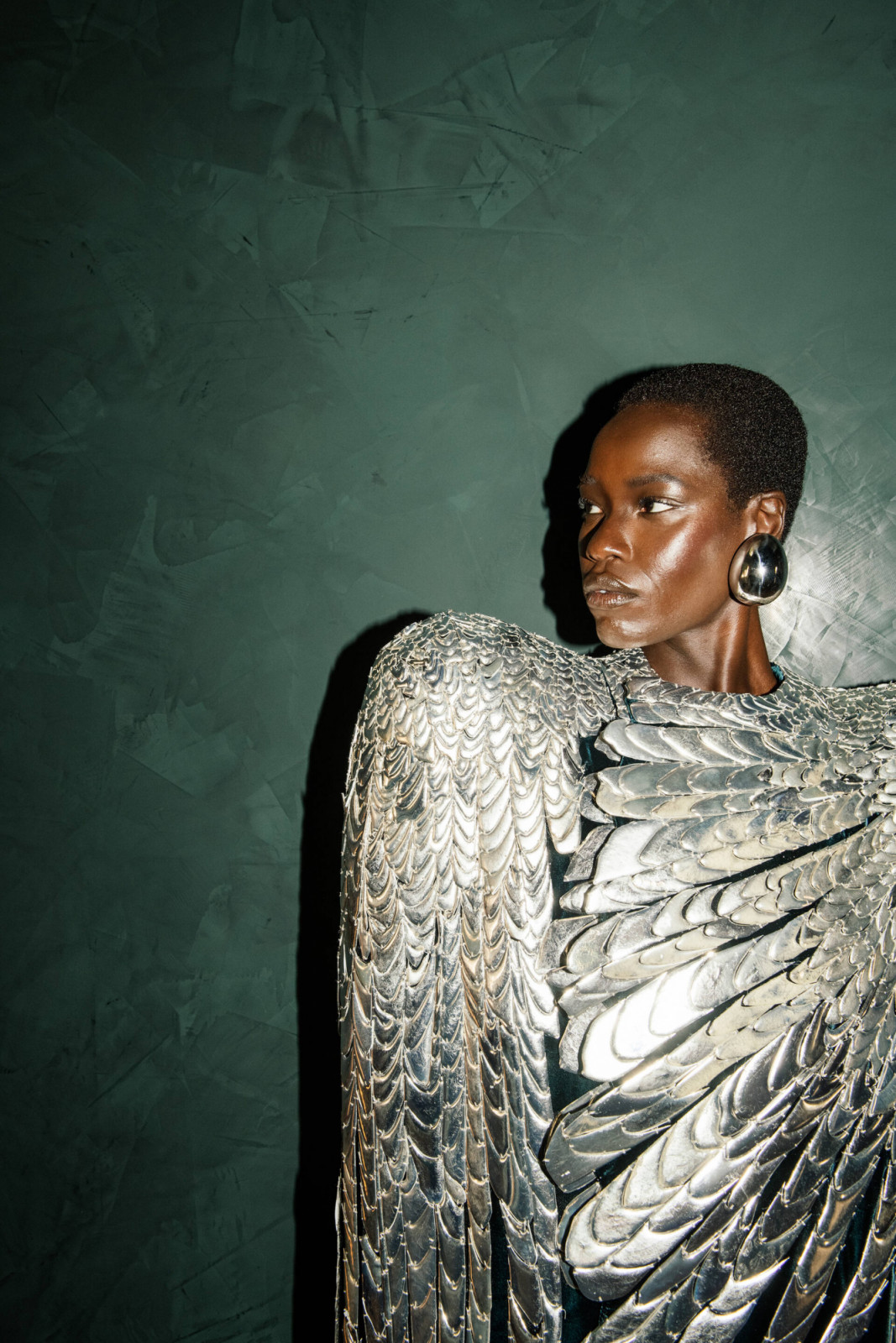 Schiaparelli haute couture autumn-winter 2024 collection. Photo: courtesy V&A / Patrimoine Schiaparelli, Paris / Kuba Dabrowski