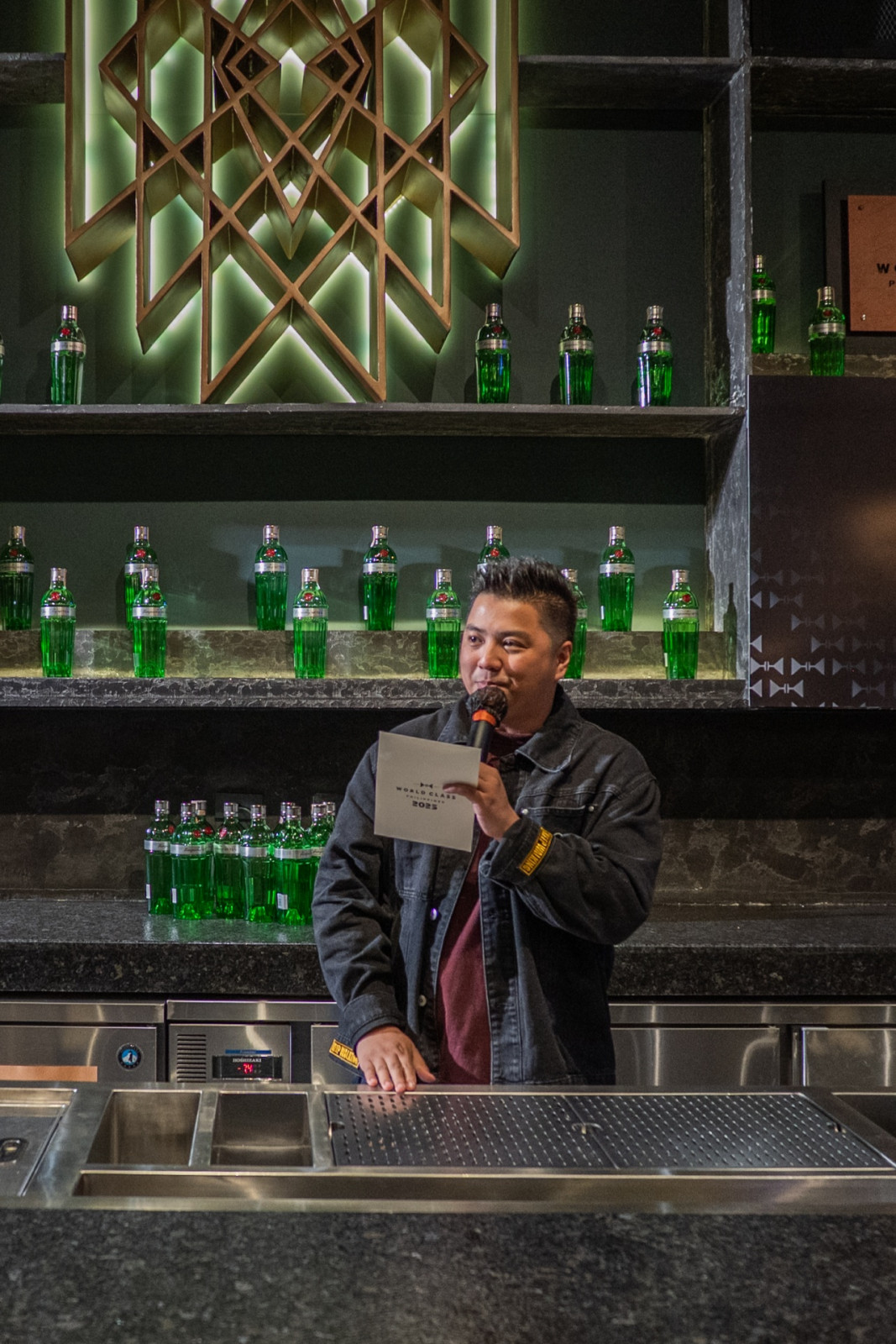 Meet me at the bar - Rian Asiddao Rian A