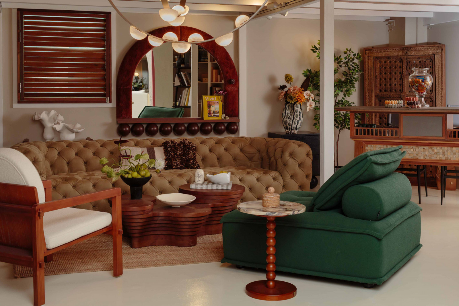 Located in Kaki Bukit, Atelier V&A’s showroom offers an intimate yet expansive environment that also doubles as an event space