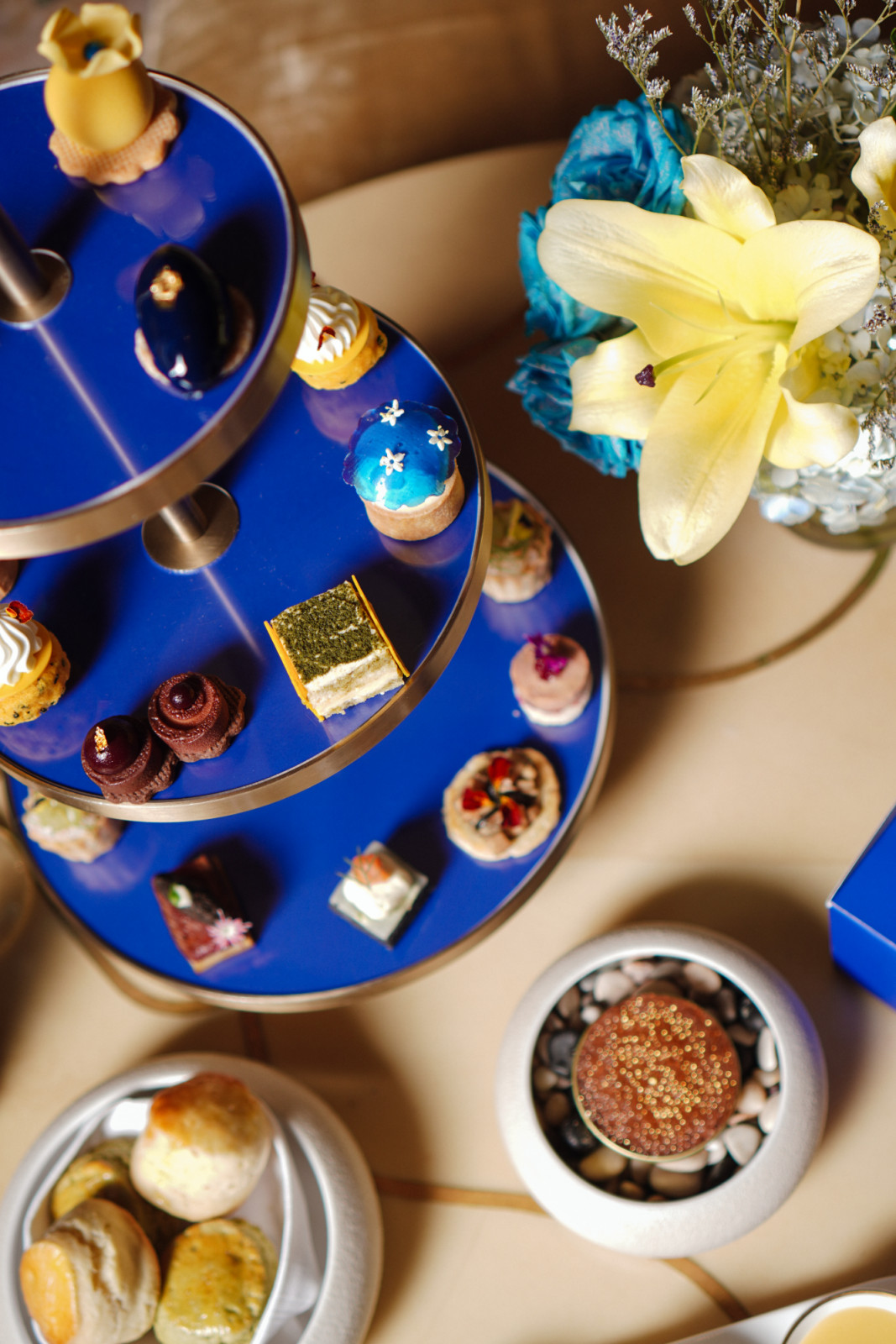 Sajian Afternoon Tea di The St. Regis Jakarta bersama Augustinus Bader