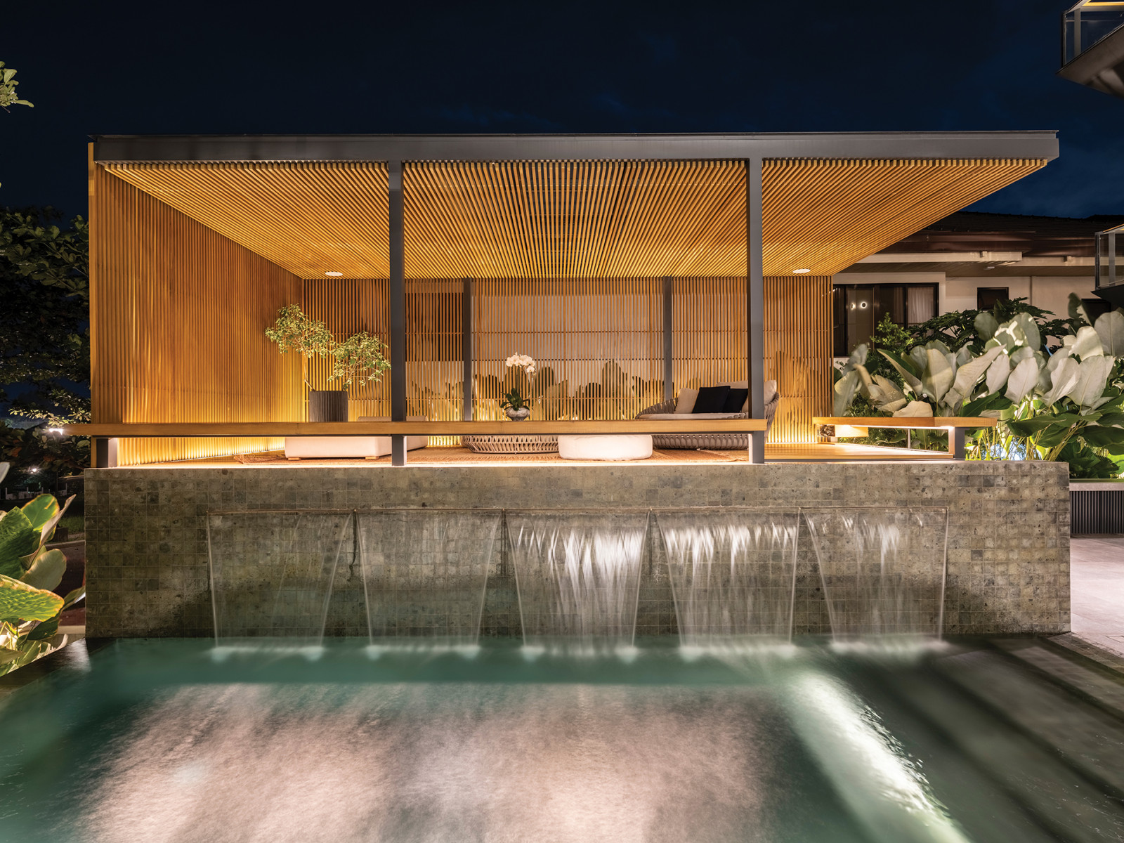 The papag, architect Royal Pineda’s tribute to his Modern Filipino design dogma is this house’s central focus