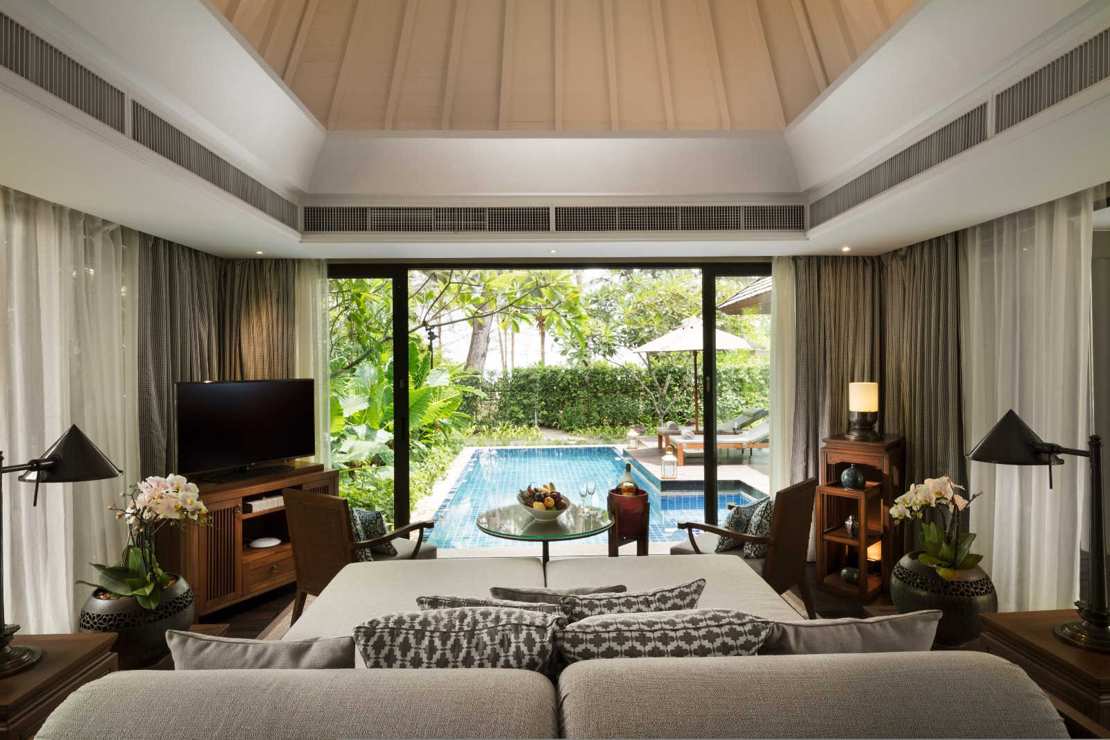 Anantara Layan Phuket Resort wins Best Family Hotel