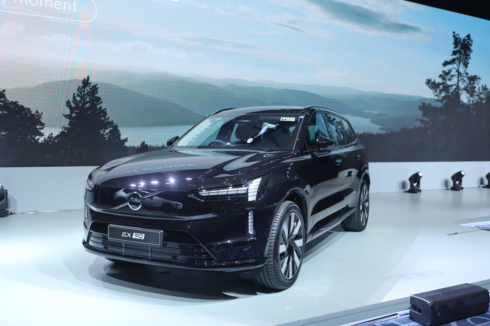 Volvo EX90 Car